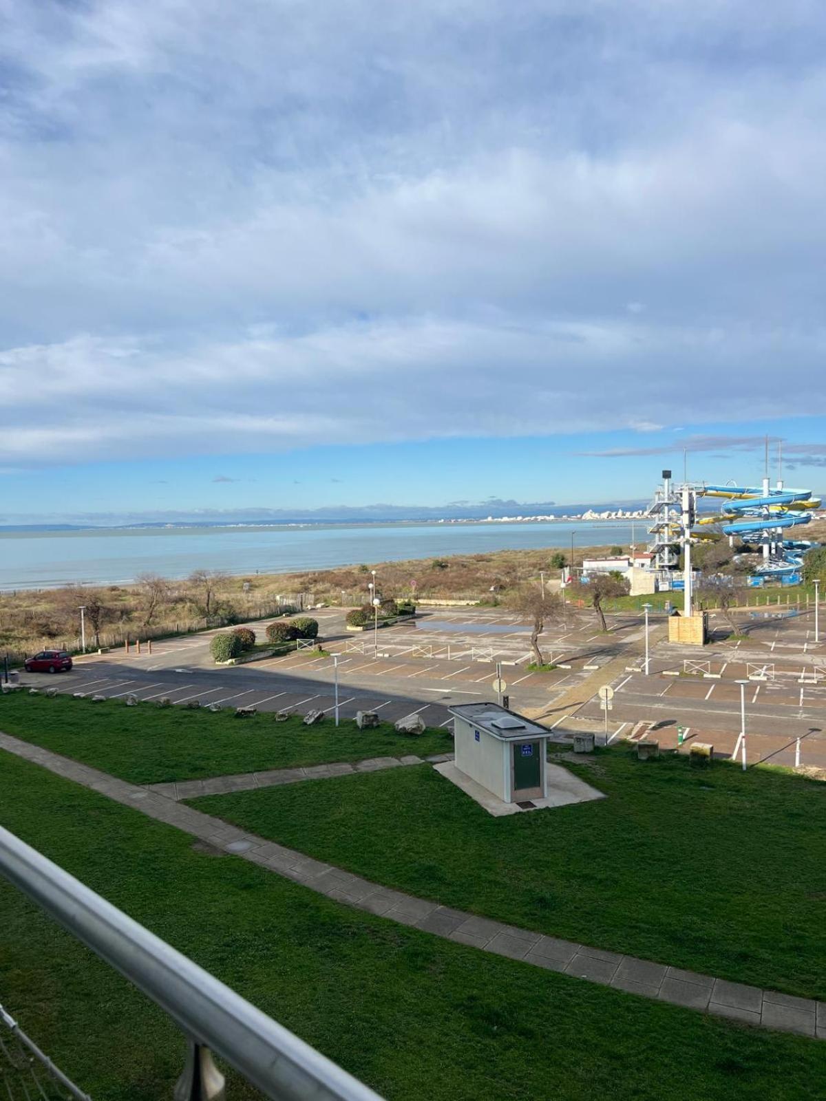 Les Pieds Dans Le Sable Appartement Vue Mer 1 Chambre 1 Cabine Le Grau-du-Roi Exterior foto
